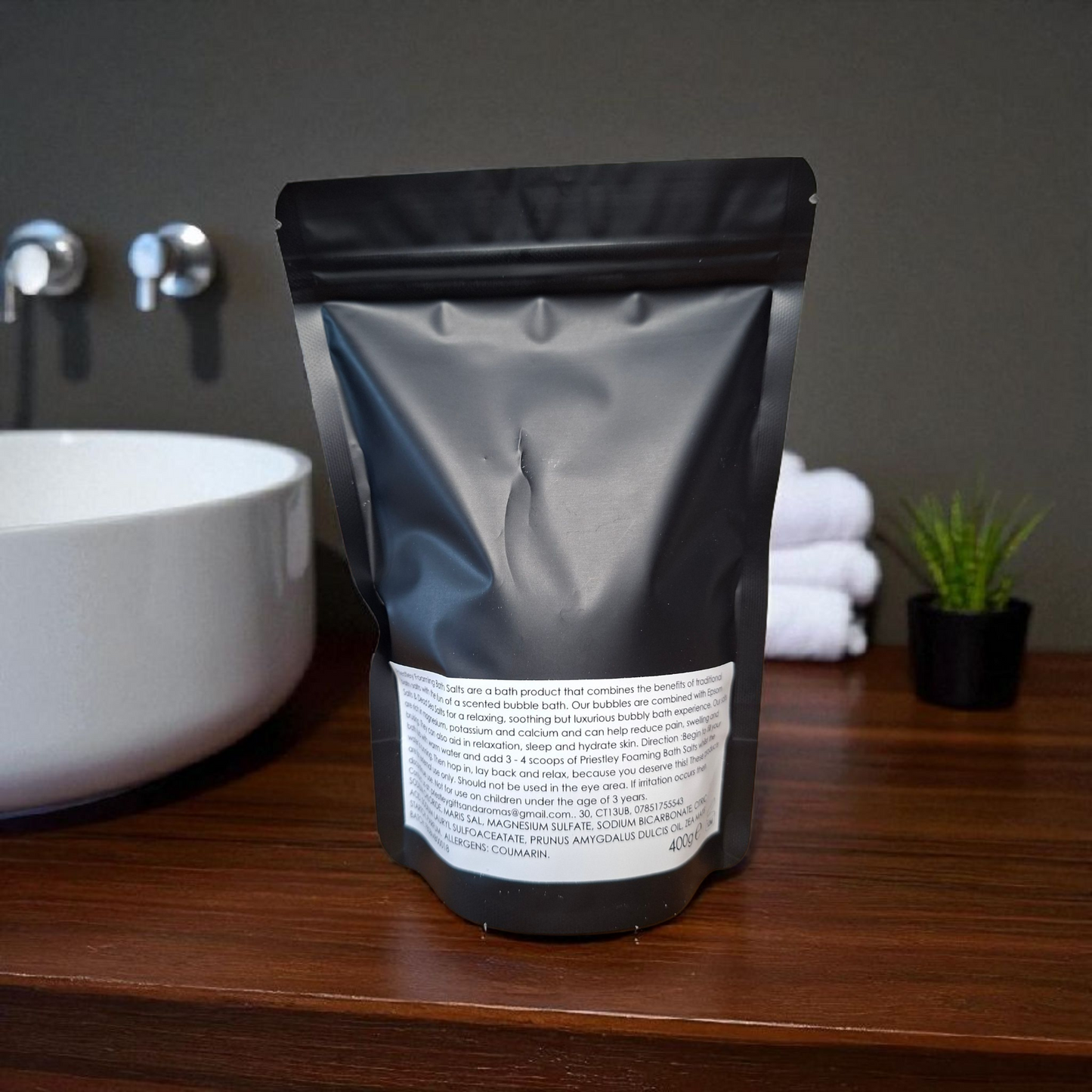 Black Musk & Bergamot - Foaming Bath Salts