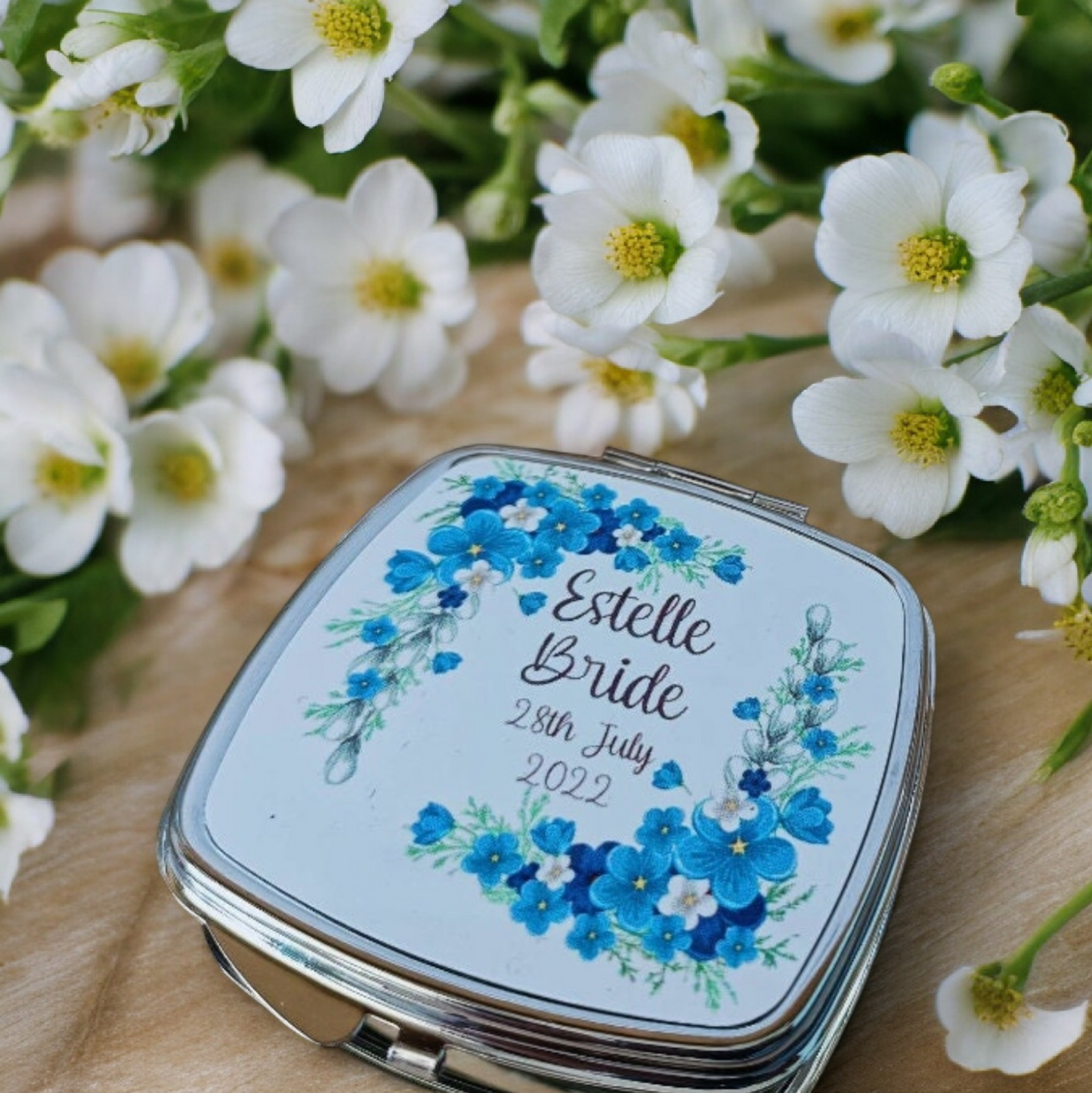 Personalised compact mirror