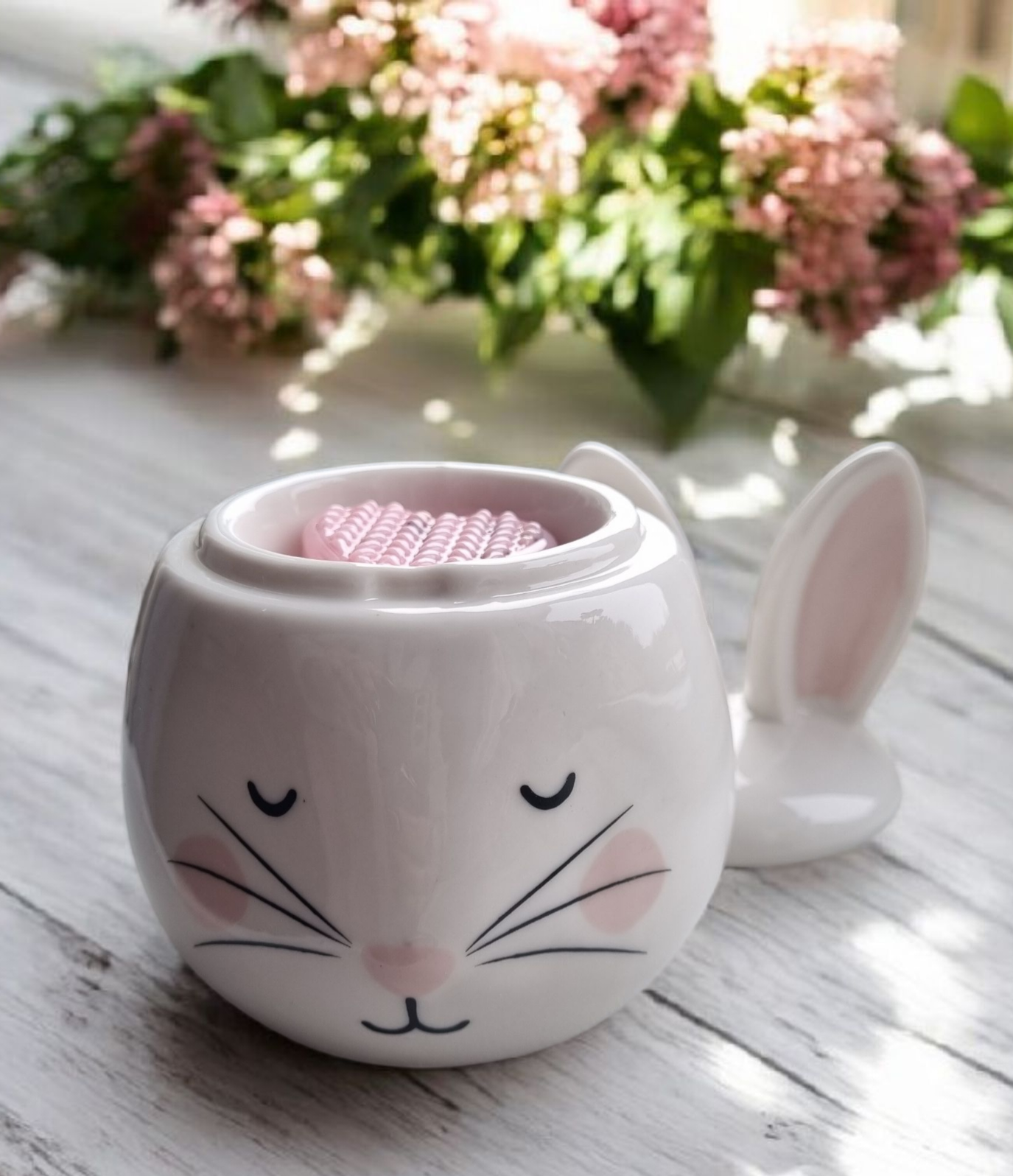 Bunny wax/oil burner